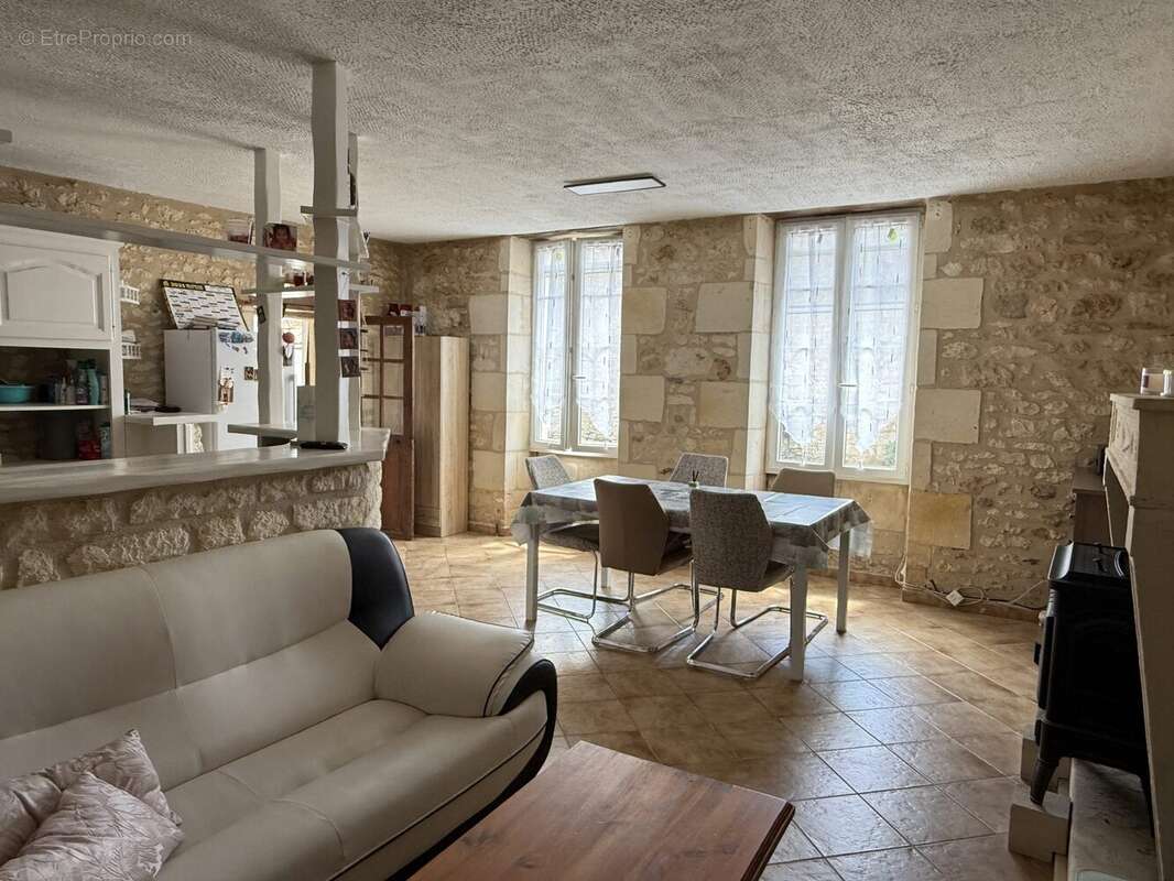 Maison à SAINT-ANDRE-DE-LIDON