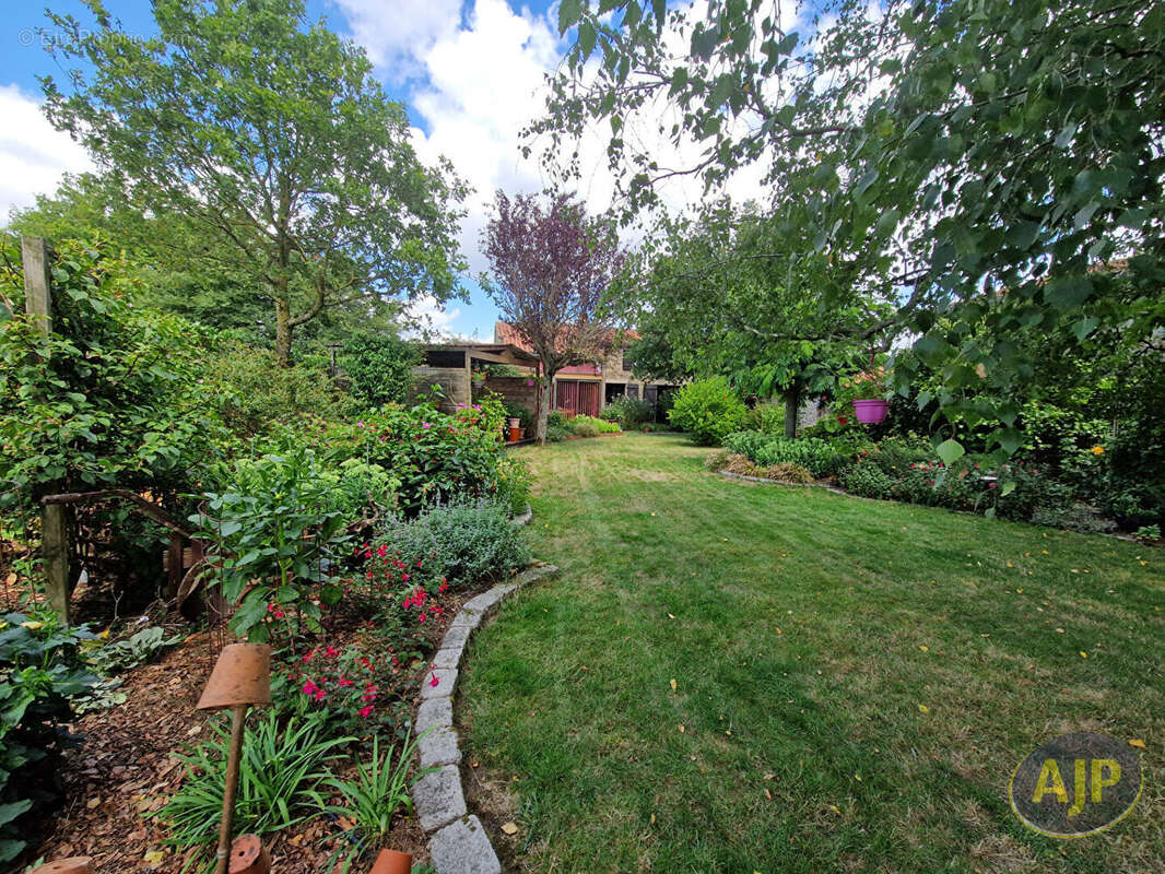 Maison à SAINT-HILAIRE-DE-CLISSON