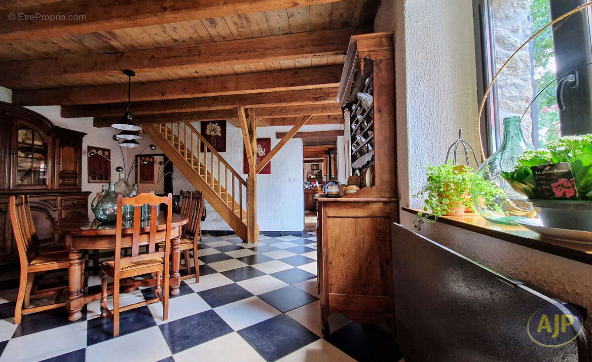 Maison à SAINT-HILAIRE-DE-CLISSON