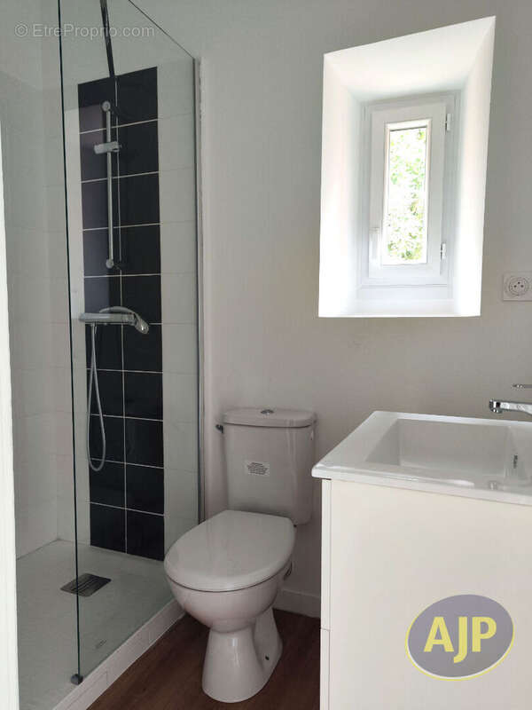 Appartement à SEGRE