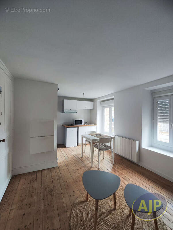 Appartement à SEGRE