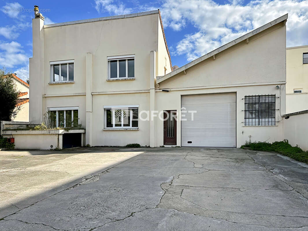 Commerce à MAISONS-ALFORT