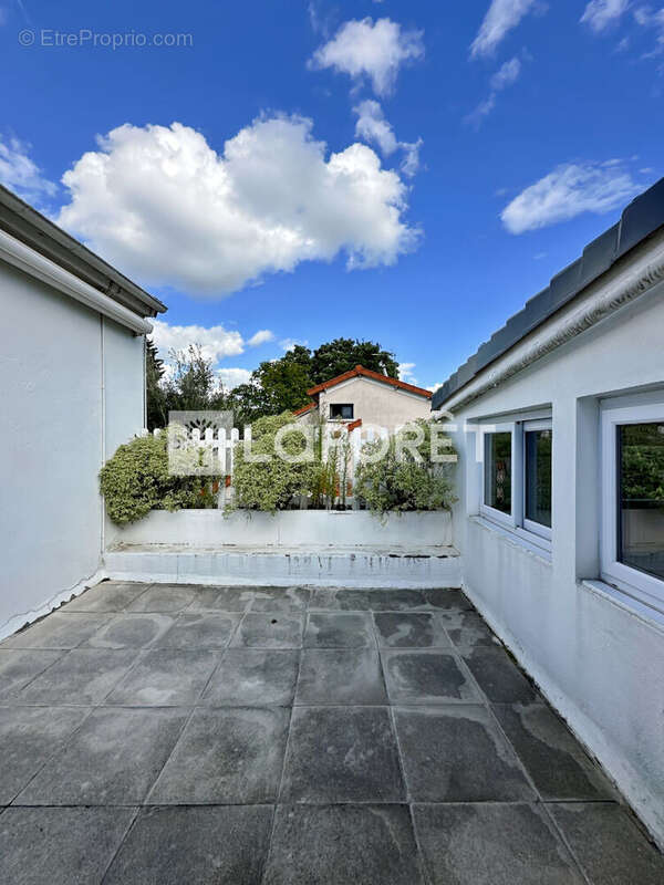 Commerce à MAISONS-ALFORT