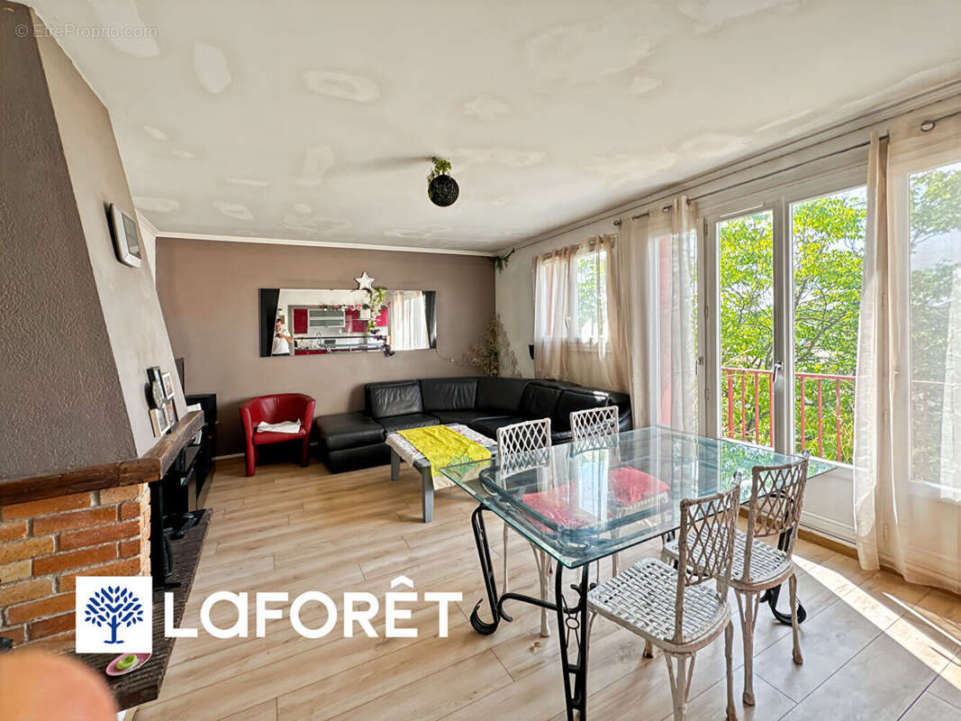 Appartement à MORSANG-SUR-ORGE