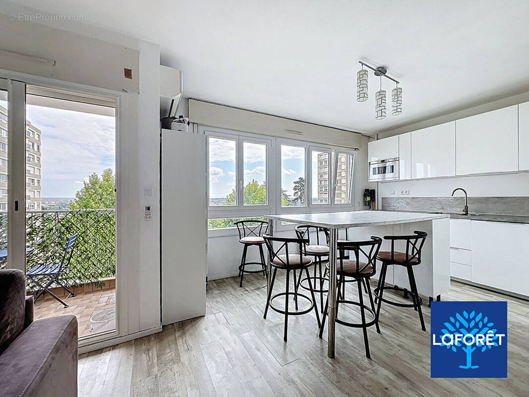 Appartement à OULLINS