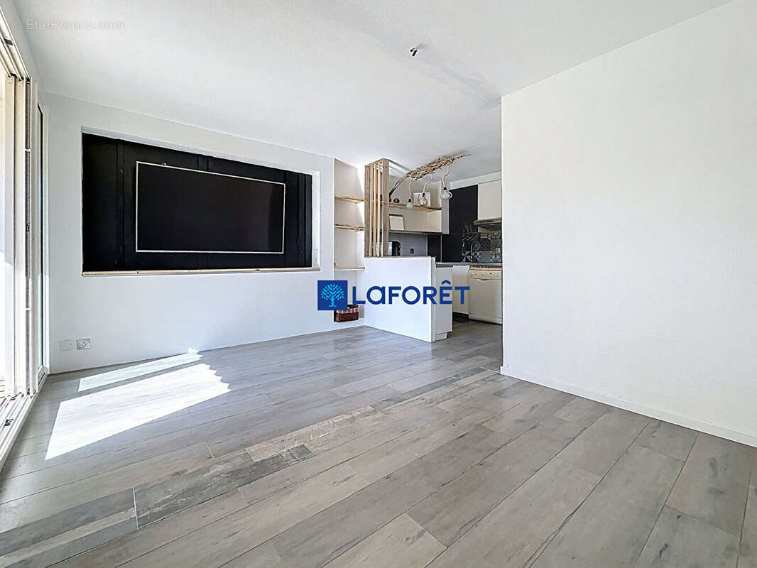 Appartement à CARQUEIRANNE