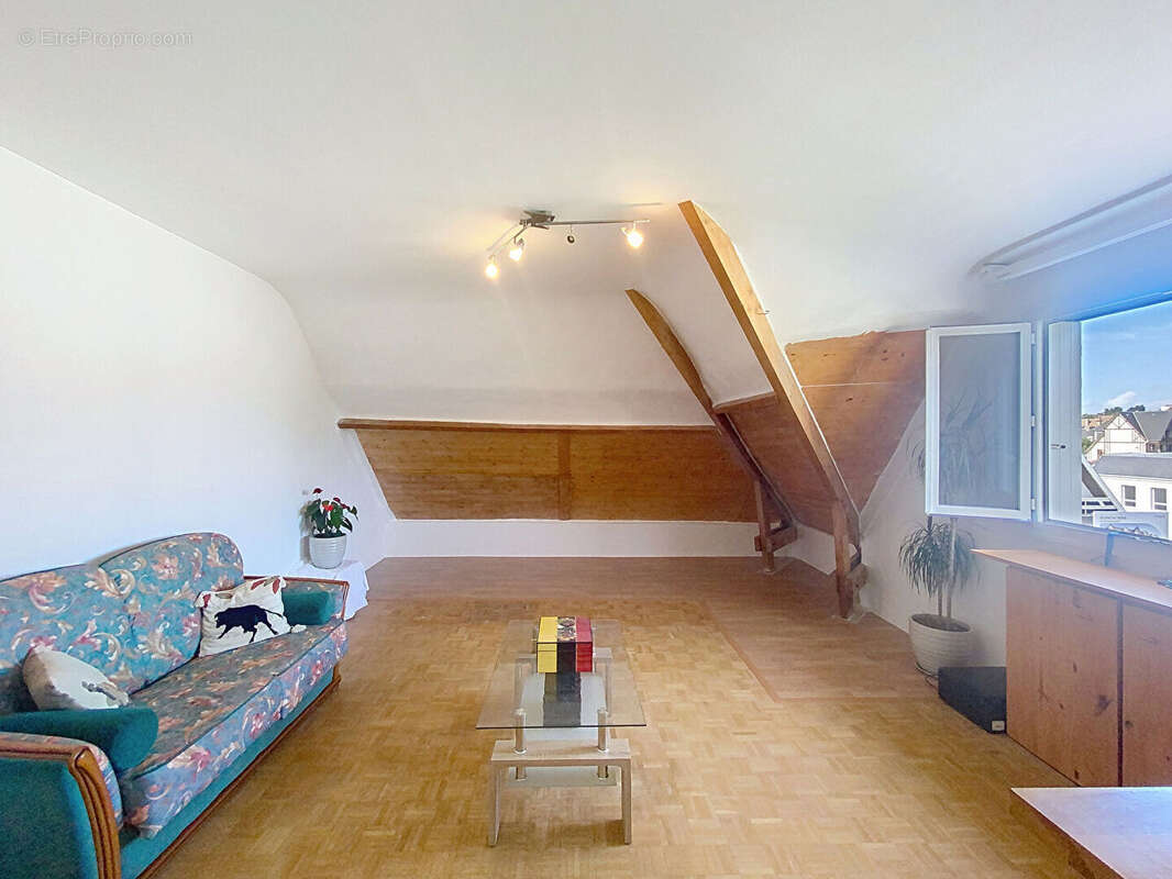 Appartement à BLONVILLE-SUR-MER