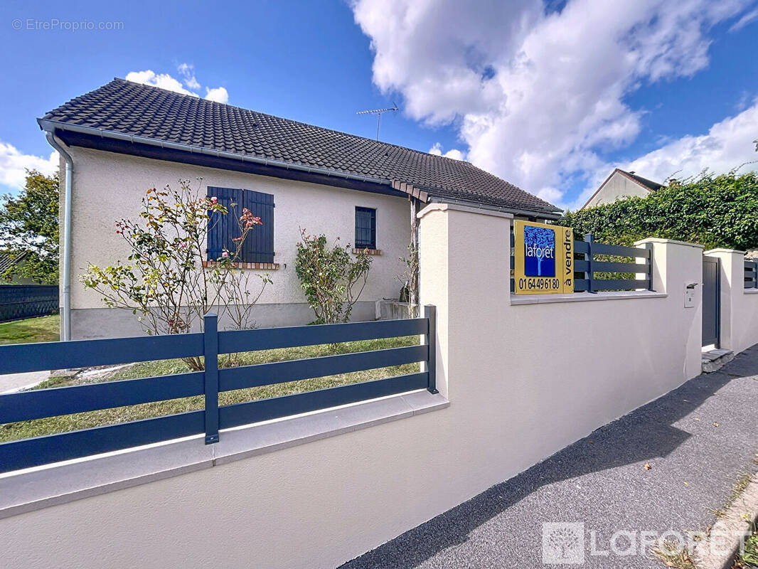 Maison à SAINT-MICHEL-SUR-ORGE