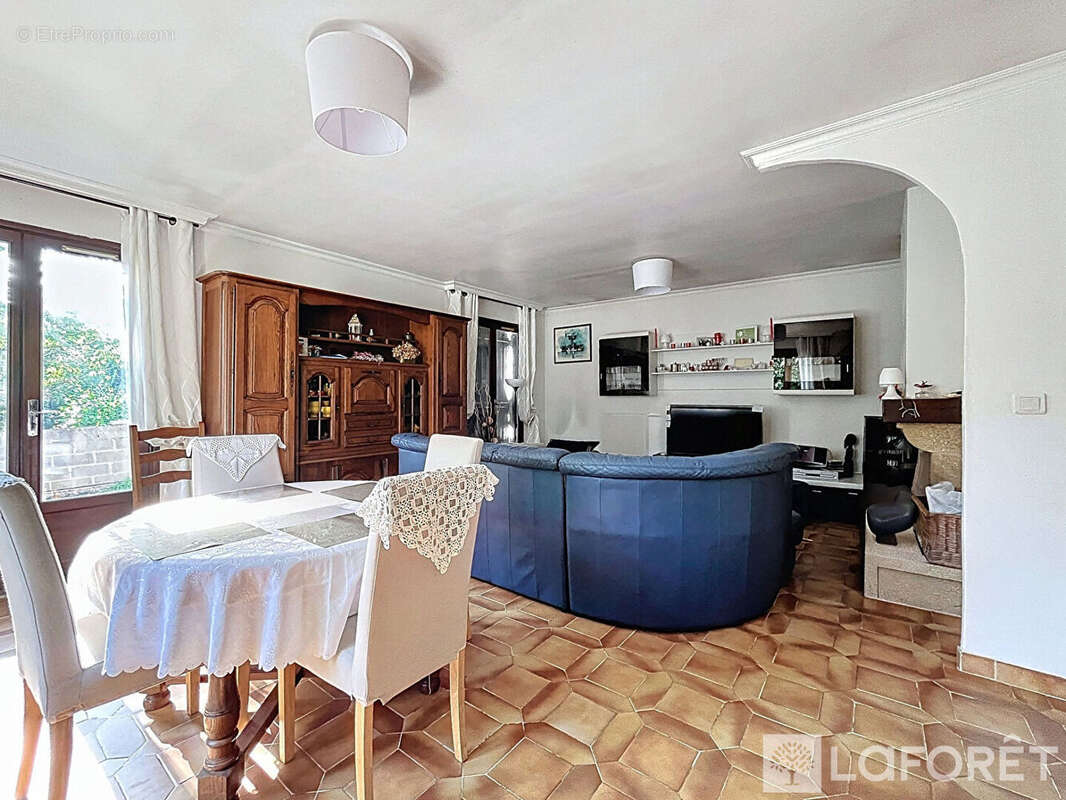 Maison à SAINT-MICHEL-SUR-ORGE