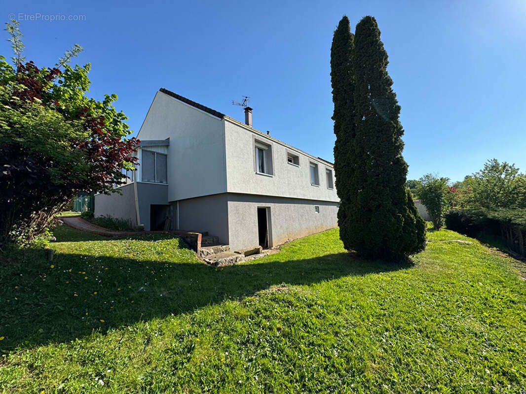 Maison à TILLY-SUR-SEULLES