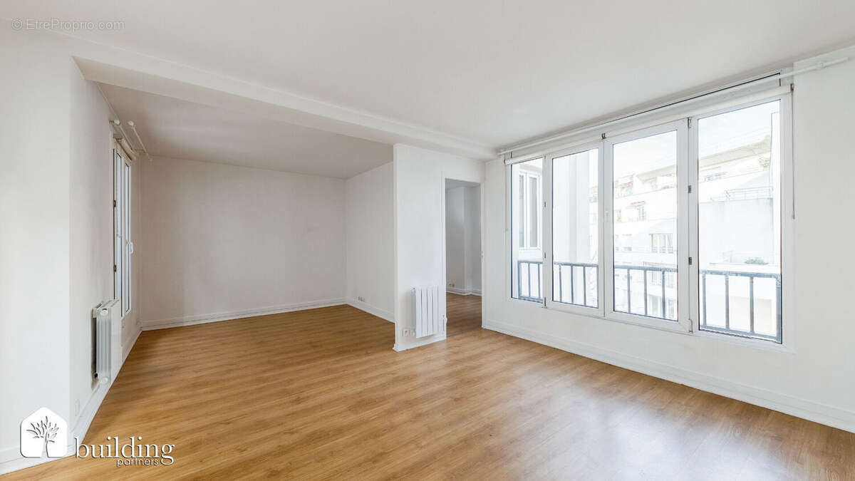 Appartement à LEVALLOIS-PERRET