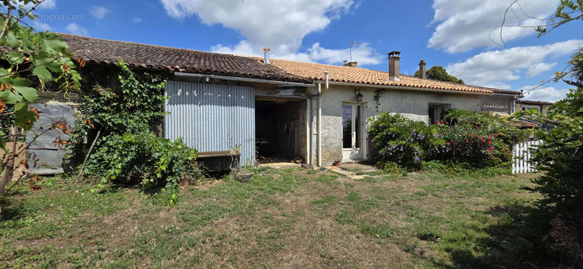 Maison à CLAVE