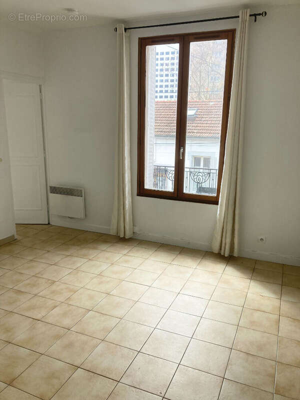 Appartement à AUBERVILLIERS