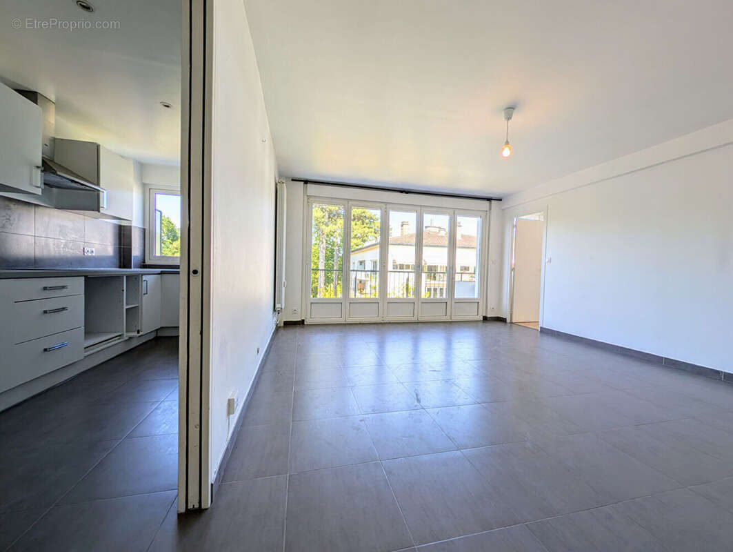 Appartement à MAISONS-LAFFITTE