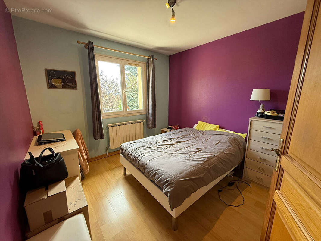 Maison à SAINT-JEAN-DE-MUZOLS