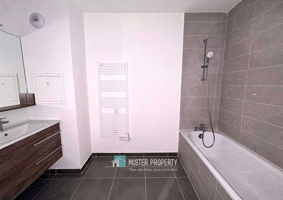 Appartement à HOUILLES