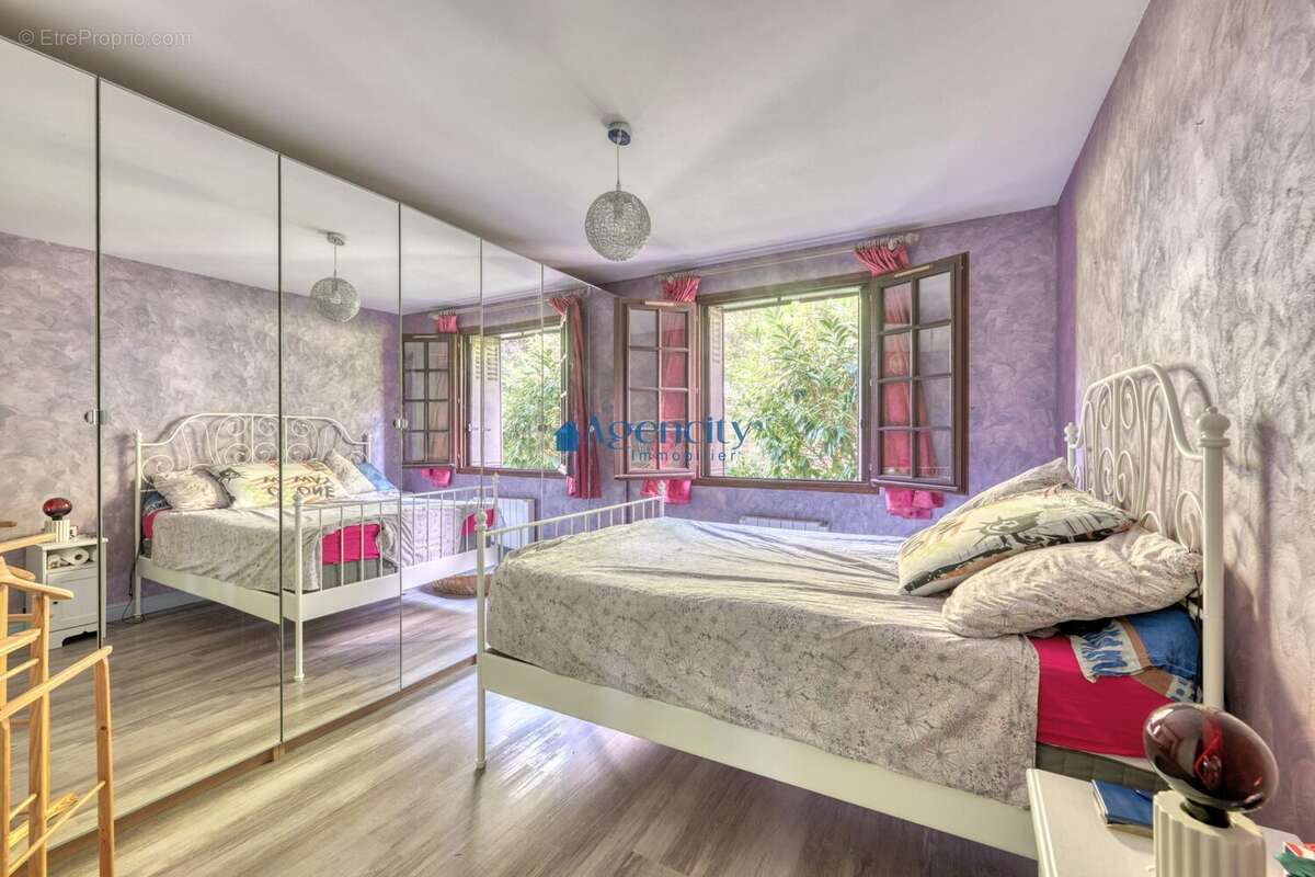 Maison à NOISY-LE-GRAND