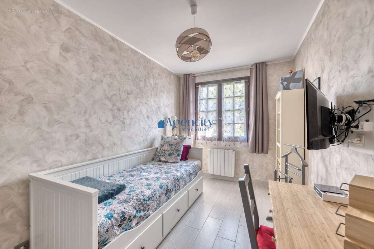 Maison à NOISY-LE-GRAND