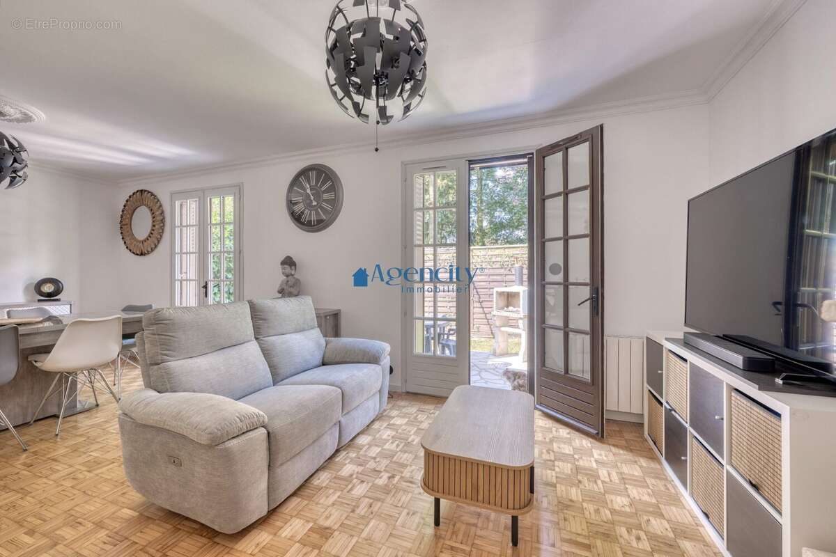 Maison à NOISY-LE-GRAND