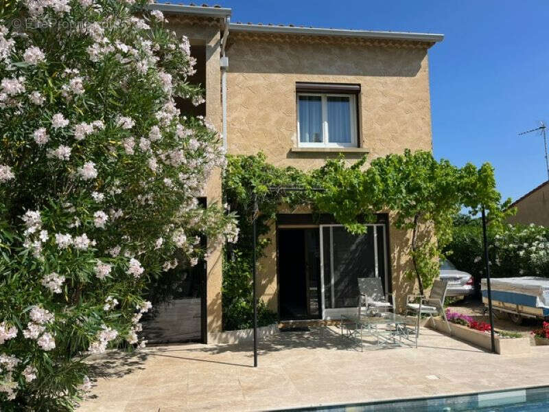 Maison à BAGNOLS-SUR-CEZE