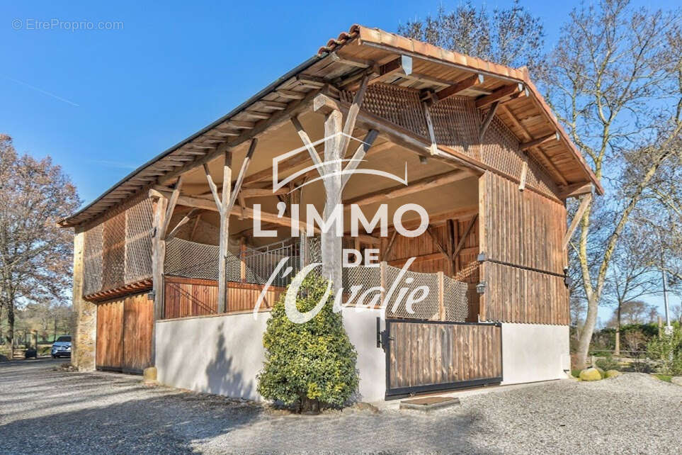 Maison à LA BASTIDE-DE-LORDAT