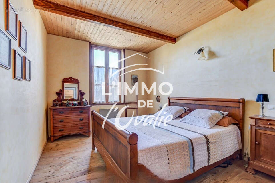 Maison à LA BASTIDE-DE-LORDAT