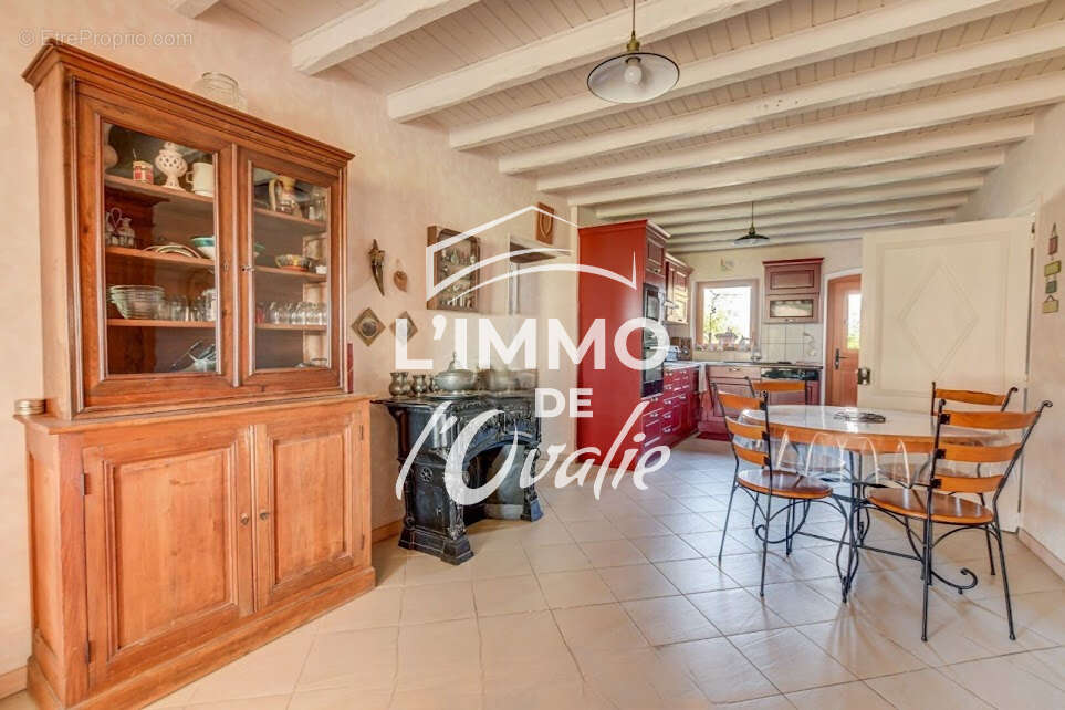 Maison à LA BASTIDE-DE-LORDAT