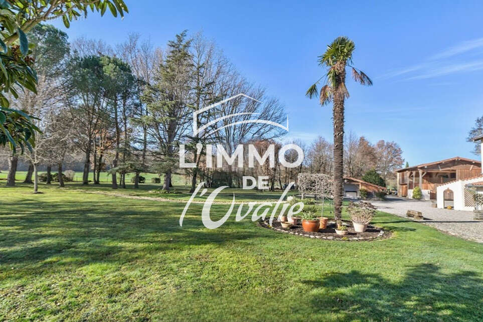 Maison à LA BASTIDE-DE-LORDAT