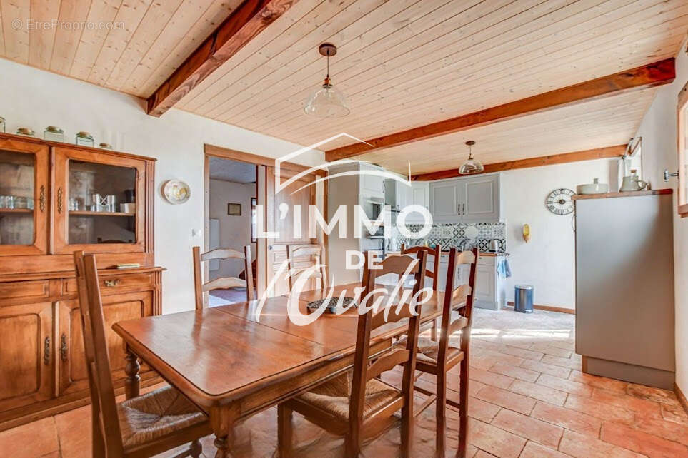 Maison à LA BASTIDE-DE-LORDAT