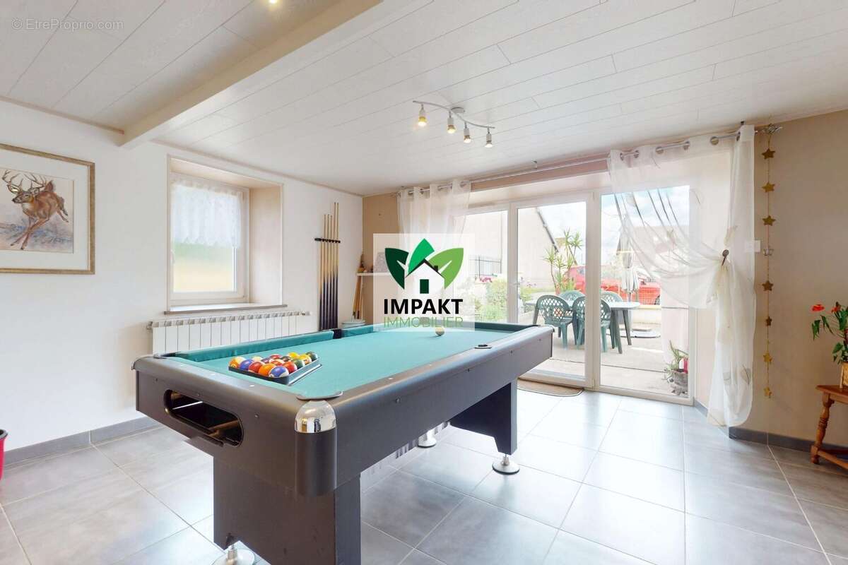 Maison à LACHAPELLE-SOUS-CHAUX