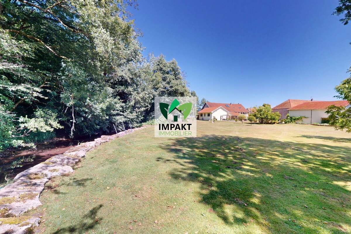 Maison à LACHAPELLE-SOUS-CHAUX