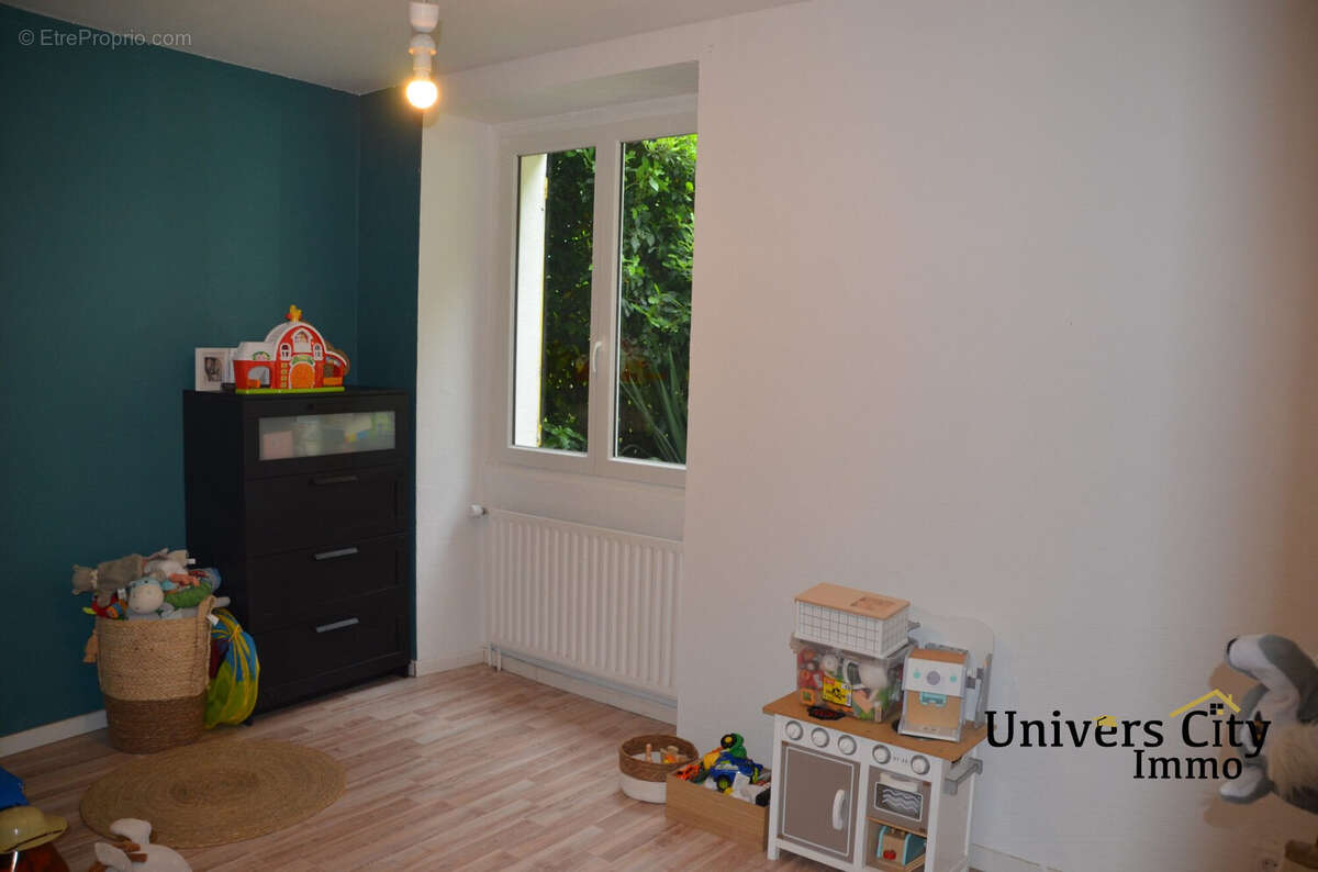 Maison à LE LANDREAU