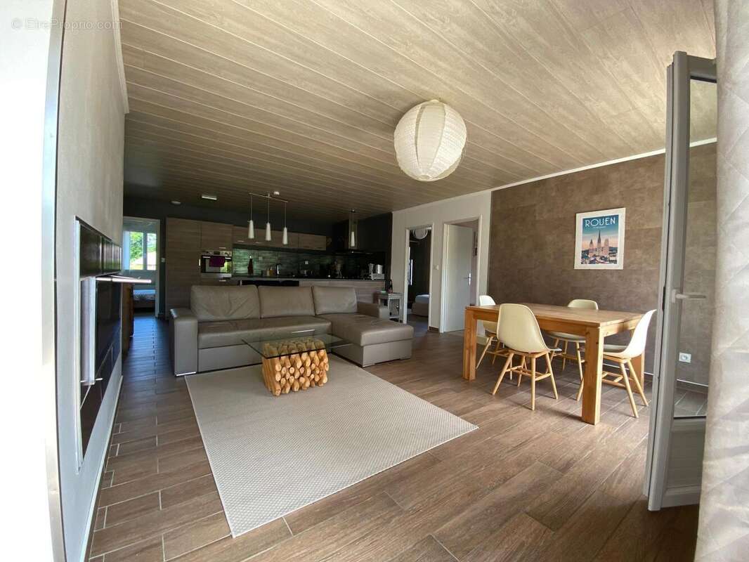 Photo 4 - Maison à VERSONNEX