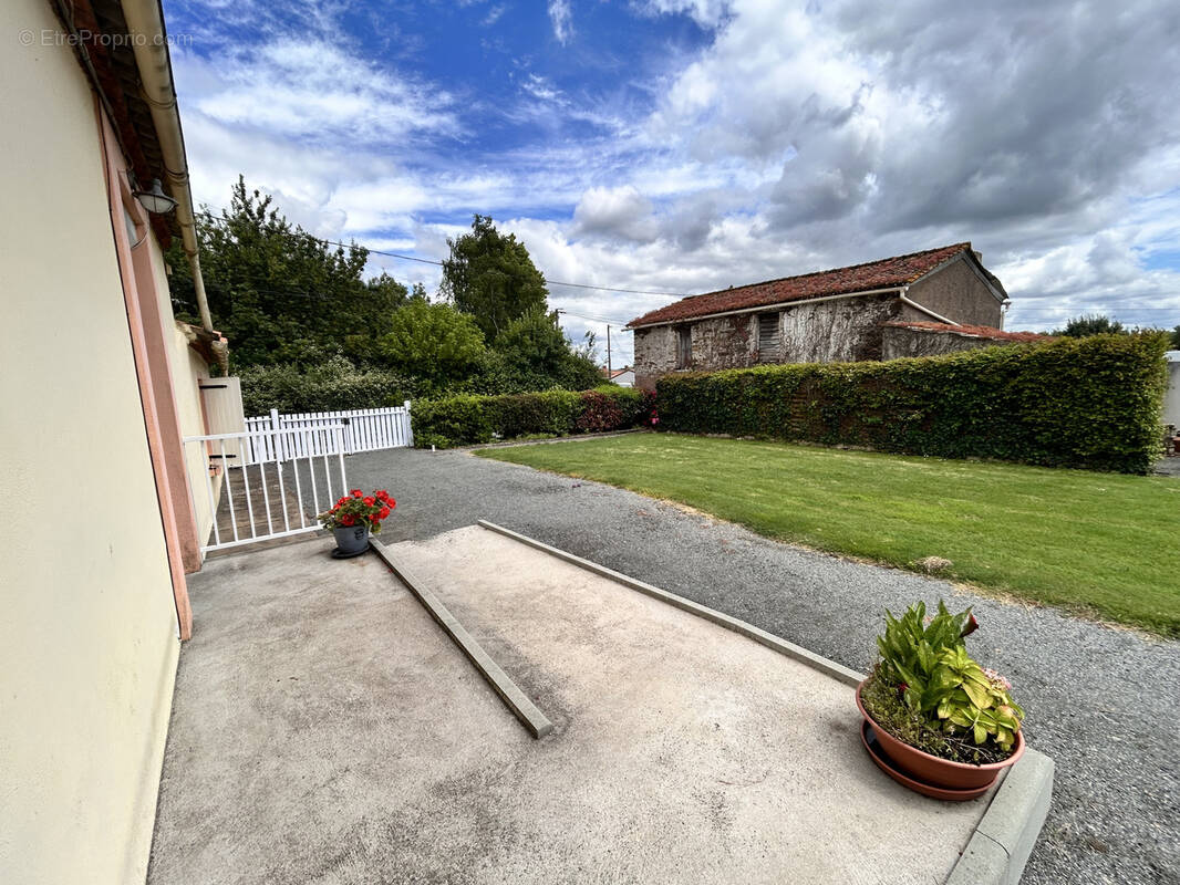Maison à LE LOROUX-BOTTEREAU