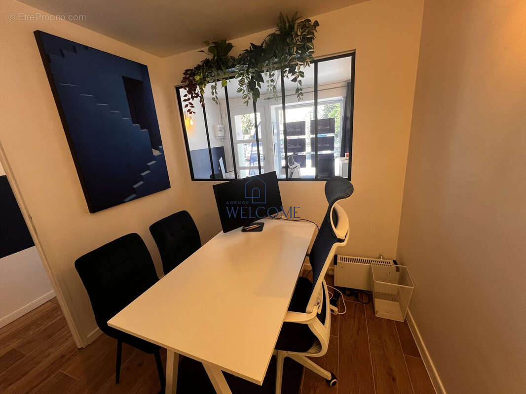 Commerce à VENDARGUES