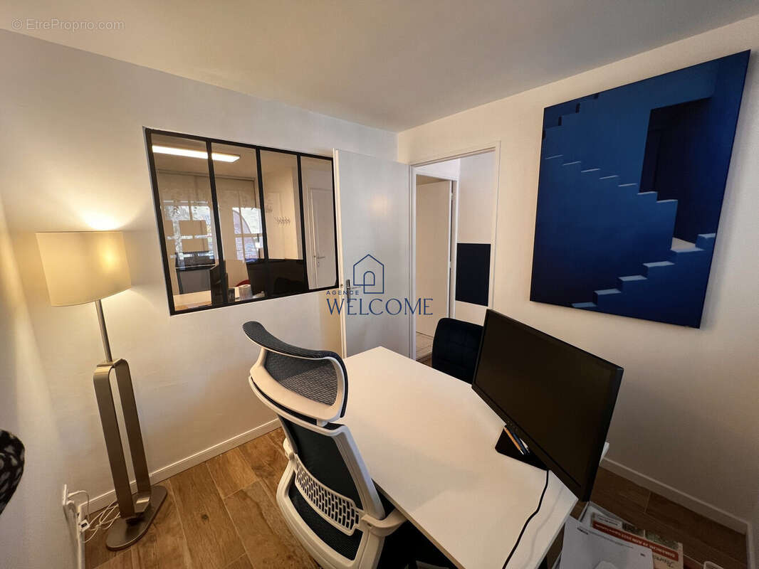 Commerce à VENDARGUES