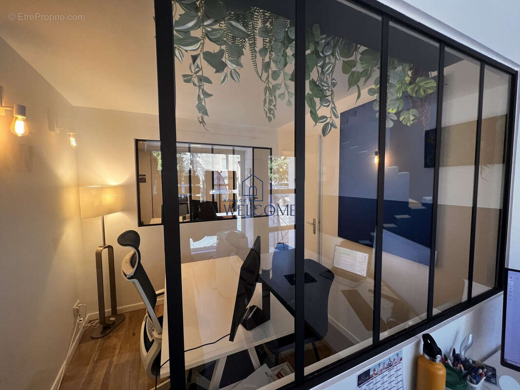 Commerce à VENDARGUES