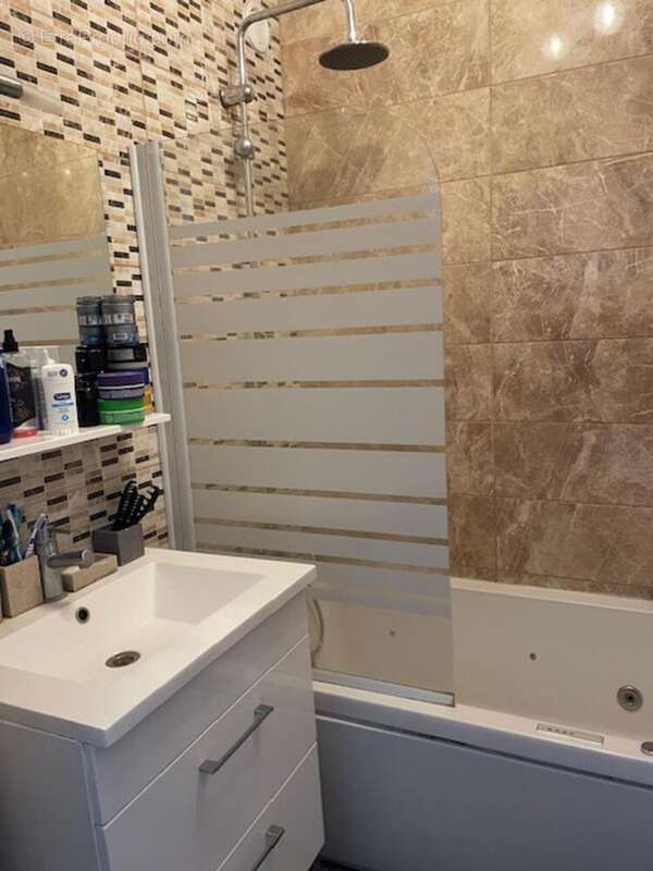 Photo 7 - Appartement à CALUIRE-ET-CUIRE