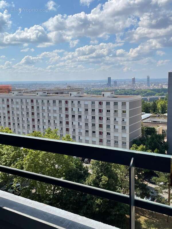 Photo 9 - Appartement à CALUIRE-ET-CUIRE