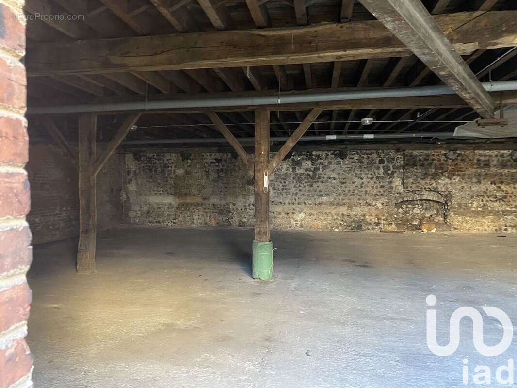 Photo 2 - Parking à MONTIVILLIERS