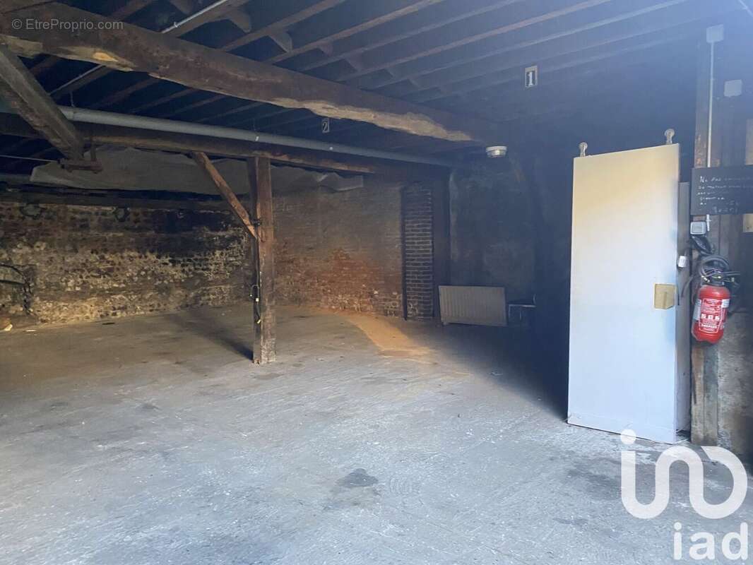 Photo 3 - Parking à MONTIVILLIERS