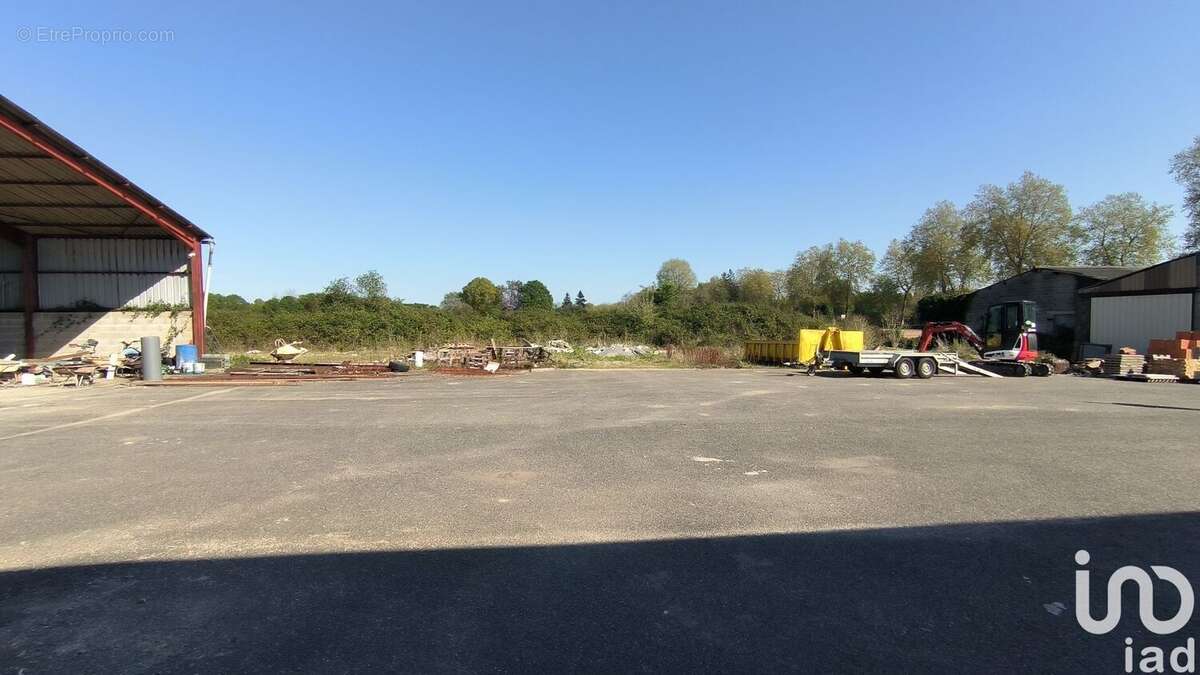 Photo 3 - Commerce à LABATUT