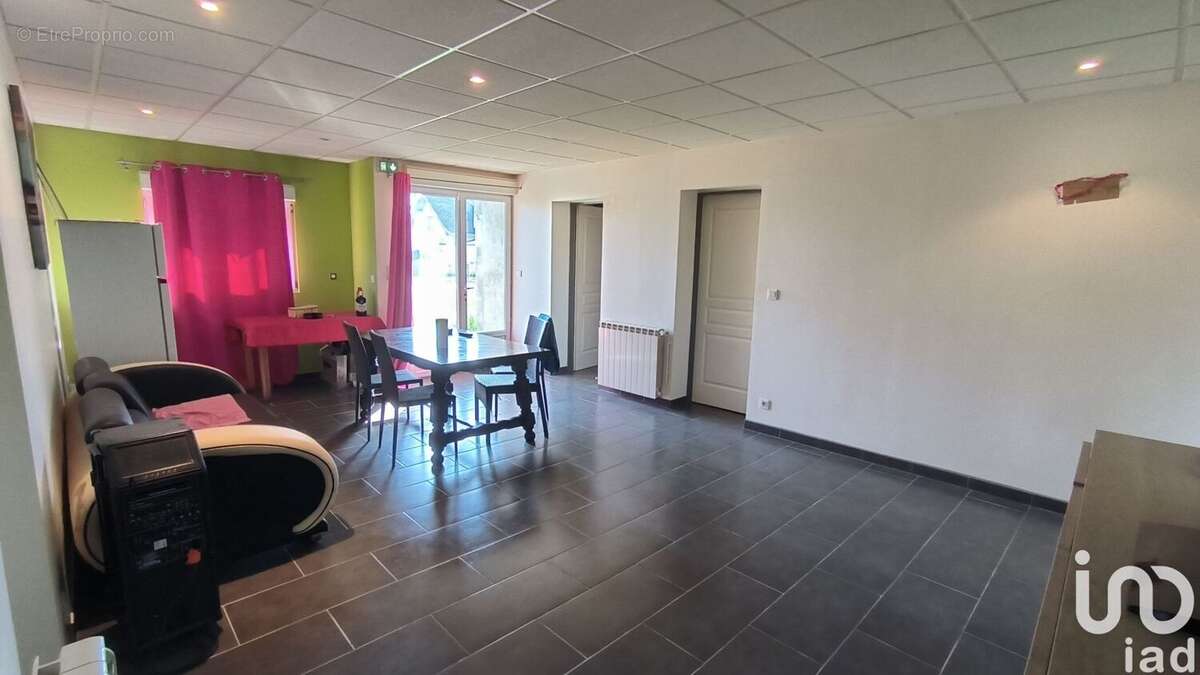 Photo 8 - Commerce à LABATUT