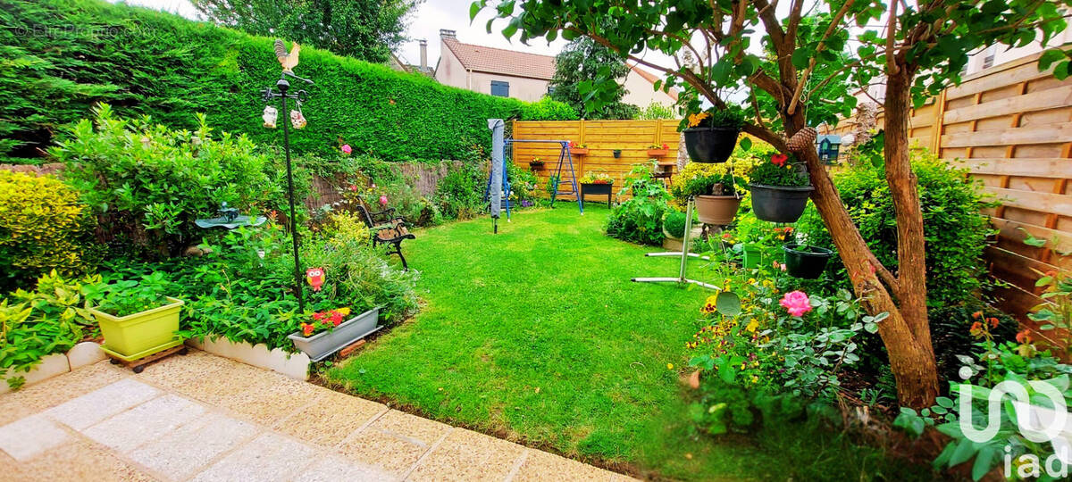 Photo 1 - Maison à LIEUSAINT