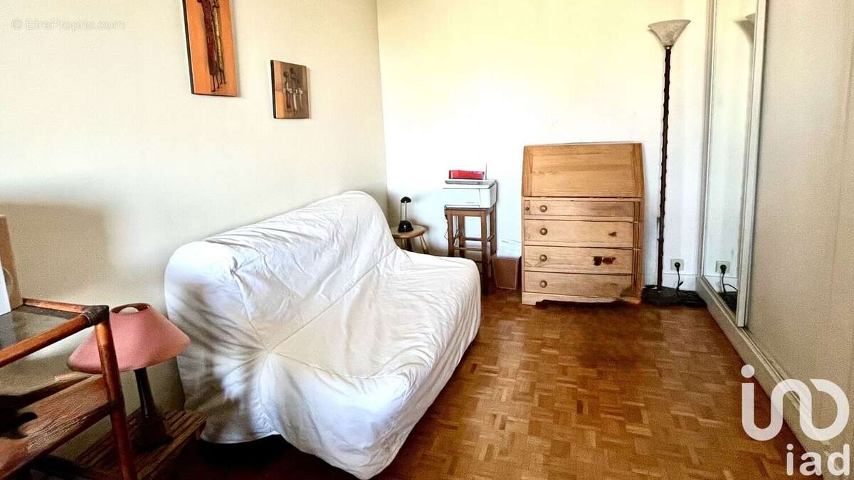 Photo 6 - Appartement à COURBEVOIE