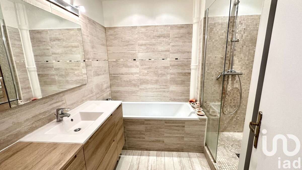 Photo 7 - Appartement à COURBEVOIE