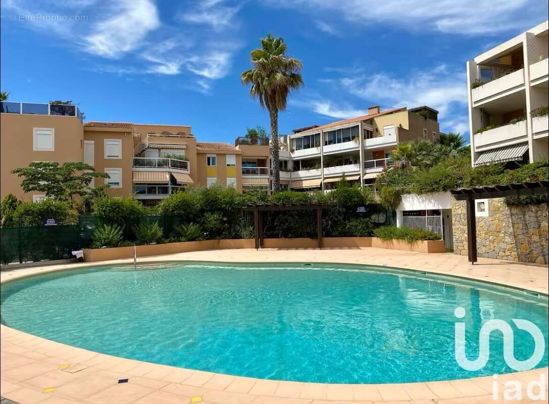 Photo 8 - Appartement à CARQUEIRANNE