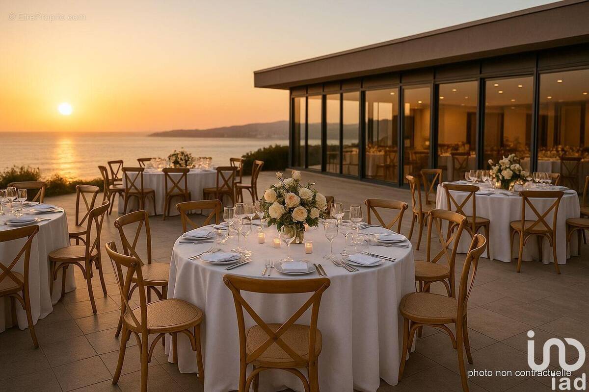 Photo 1 - Commerce à SAINT-CYR-SUR-MER