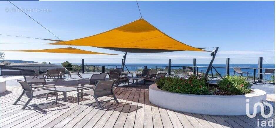 Photo 3 - Commerce à SAINT-CYR-SUR-MER