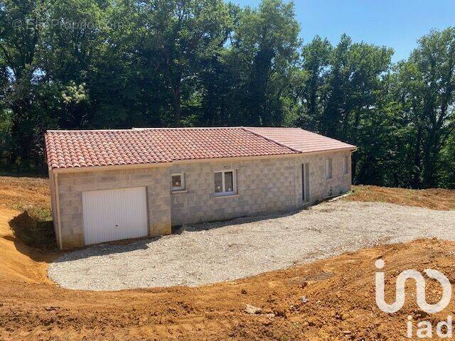 Photo 1 - Maison à SAINT-AMAND-DE-COLY